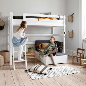 Hoppekids ECO Luxury Hög säng 90x200cm med lutande stege - Flexibel inläggsbotten - Vit