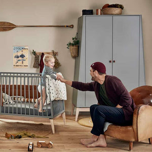Leander Luna babysäng 70x140 cm - Grå/Ek