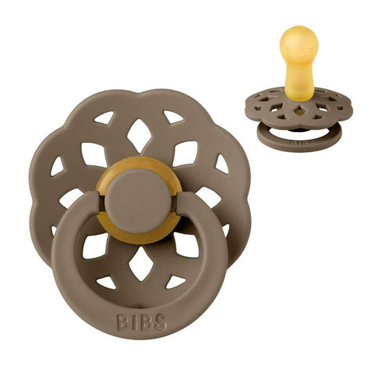 BIBS Boheme Napp - Stl 2 - Naturgummi - Dark Oak