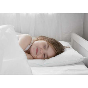 Fossflakes Nordic Sleep 100x140 cm junior täcke och kuddset