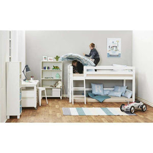 Hoppekids ECO Luxury Halvhög säng 90x200cm med lutande stege - Flexibel inläggsbotten - Vit