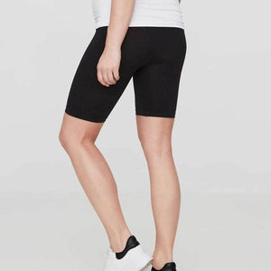 Mamalicious Sømløse elastiske vente/ graviditets shorts sort-Graviditetsshorts-Mammashop.dk